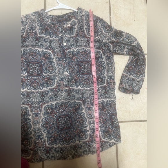 NYDJ Three Quarter Sleeve Printed Pintucked Back Blouse Kingsbury Paisley Xs - Picture 6 of 7